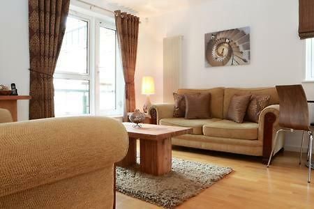 Apartamento The Park - Holyrood Road With Free Parking Edimburgo Exterior foto